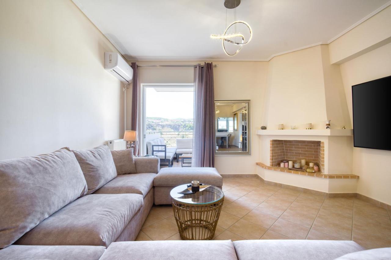 Sea & Mountain Apartment Close To Port And City Lavrion Exterior photo